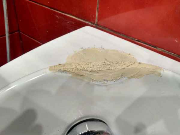 Почему ванна теряет белизну и как ее вернуть? Советы +Видео