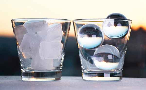 Как сделать кубики льда ровными и прозрачными?