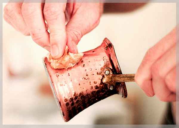 Чем и от чего чистят медь? Инструкция +Видео