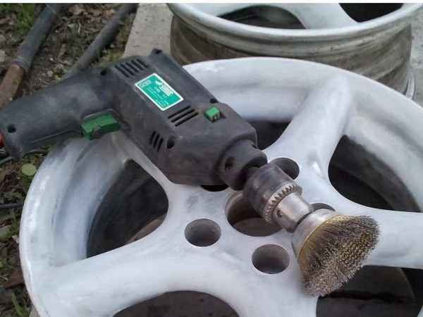 Как восстановить литые дики: удаляем коррозию.