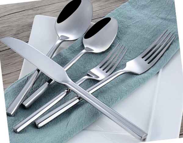 Готовь к обеду ложку, чистую и блестящую: лучшие советы, как отмыть столовые приборы.