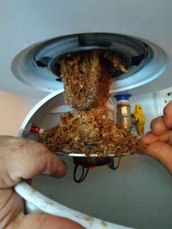 Способы очищения водонагревателя от накипи