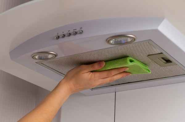 Методы чистки различных частей вытяжки