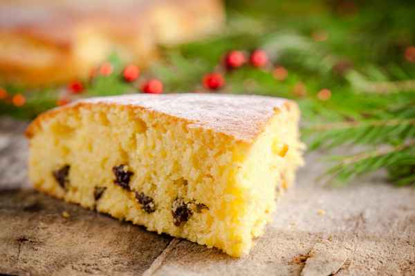 Пирог с изюмом  