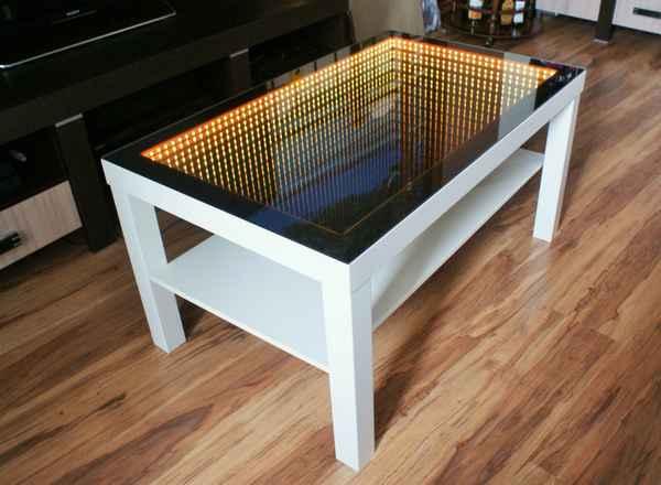 Делаем стильный столик с эффектом бесконечности: как выбрать и собрать