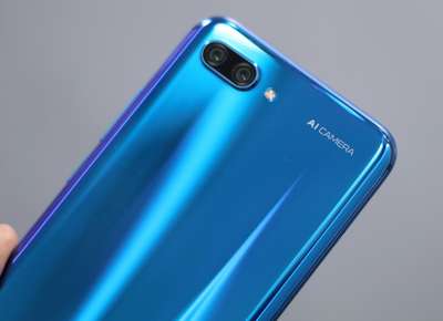 Обзор Honor 10