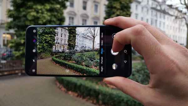 Обзор смартфона Huawei Honor View 20, примеры фото на камеру