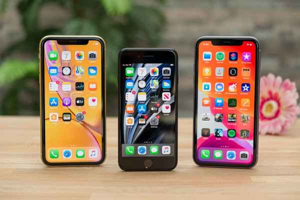 iPhone 8 или iPhone XR – кто круче? Сравнение смартфонов