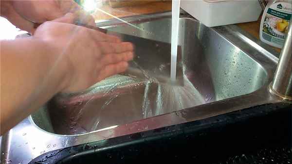 Чем и как отмыть фритюрницу от масла? Советы домохозяйкам