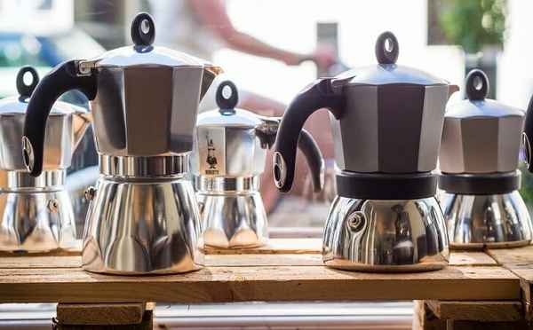 Какую и как выбрать гeйзерную кофеварку? Критерии, рейтинг