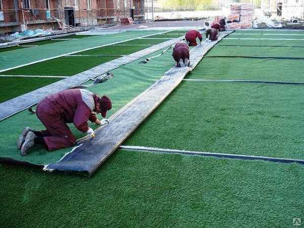 Искусственное рулонное покрытие для спортивных площадок и полей