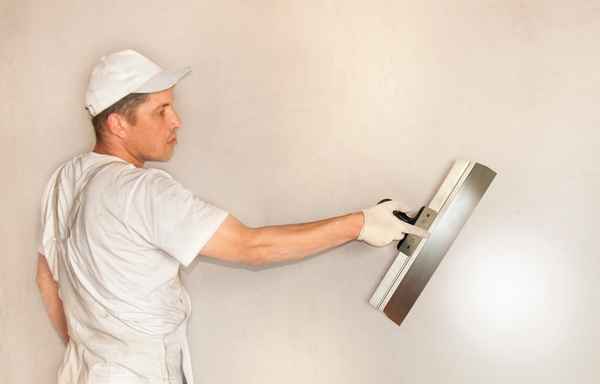 Выравнивание стен шпаклевкой - технология работы