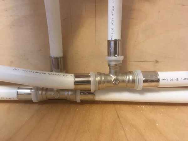 Пластиковая труба для отопления - как осуществить монтаж.