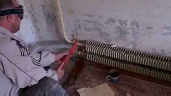 Ремонт батарей отопления своими руками: как отремонтировать радиатор, фото и видео примеры