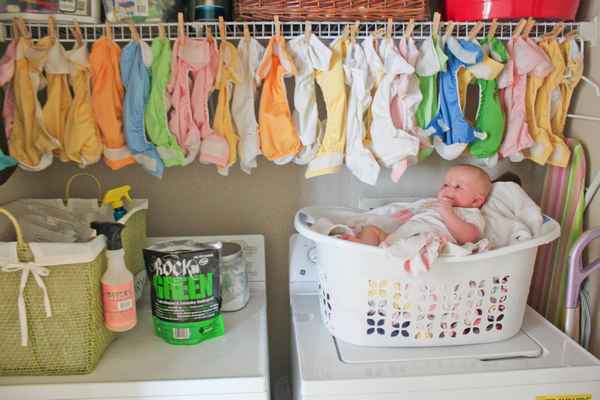 Как правильно стирать детские вещи новорождённого