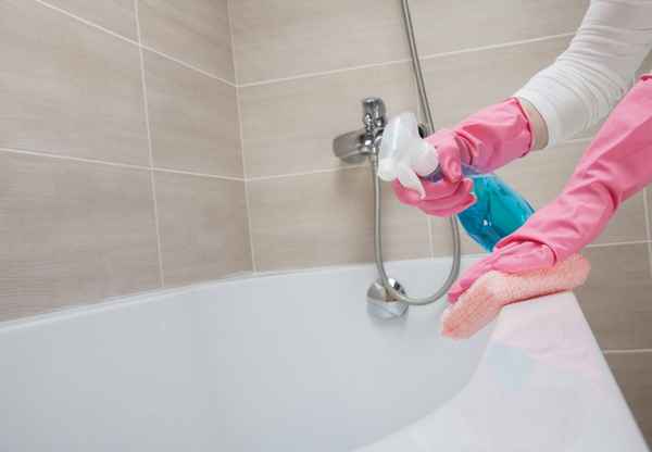 Способы чистки различных видов ванн