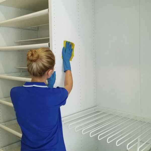 Эффективные способы избавления от неприятного запаха в шкафу