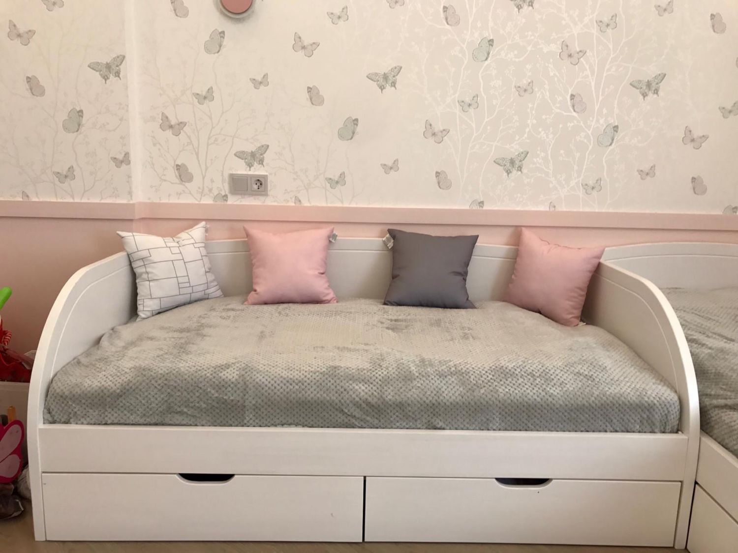 Кровать или диван для ребенка: что лучше выбрать?