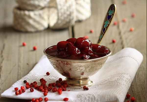 Заготовки из кизила на зиму: варенье, вяленый и сушеный кизил (рецепты с фото)