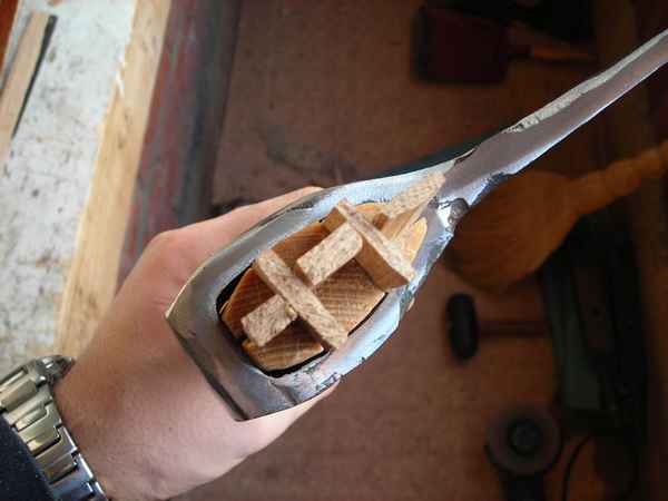 Как сделать топорище своими руками (видео, фото)