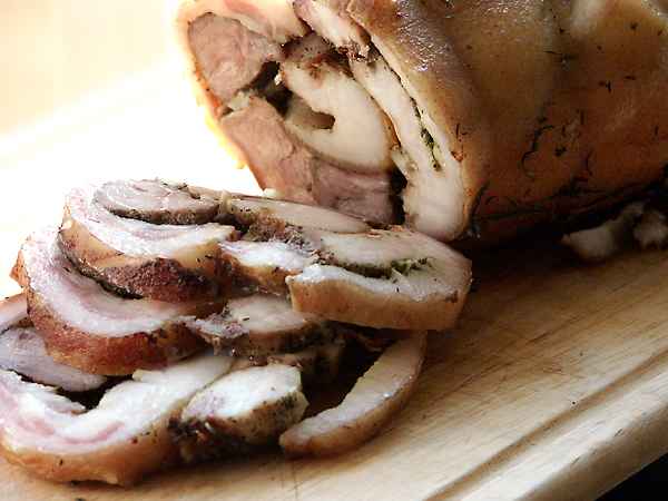 Блюда из свиной головы - лучшие рецепты того, что можно приготовить (фото)