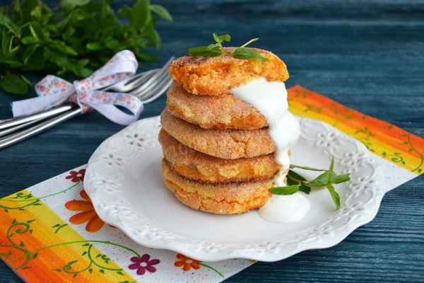Морковные оладьи - рецепт с фото пошагово
