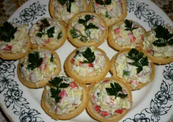 Салат в тарталетки - 5 рецептов с фото