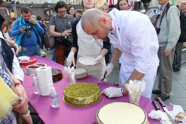 Настоящие кулинарные баттлы на фестивале «Цветочный джем»