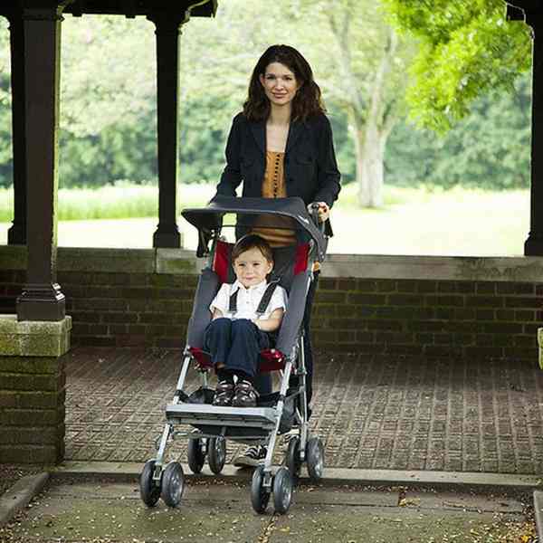 Как выбрать детскую коляску