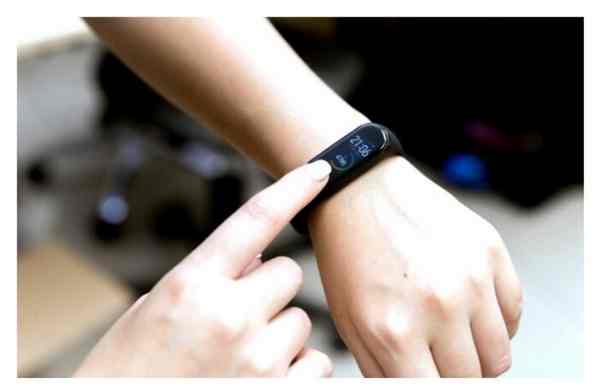 Топ-6 смарт-часов и фитнес-браслетов лета 2020