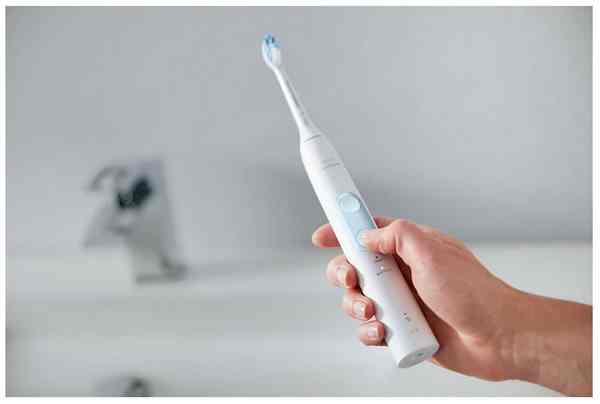 Как выбрать зубную электрощетку или ирригатор