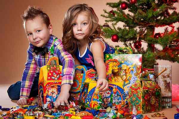 Как выбрать подарок ребенку на Новый год