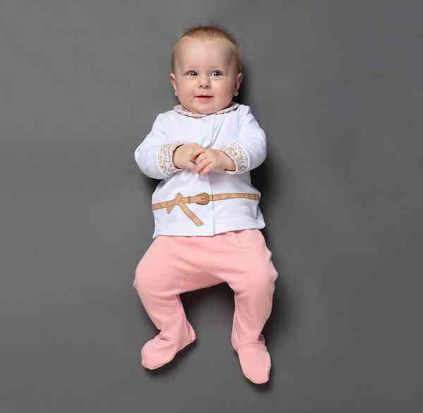 Как выбрать одежду для новорожденных