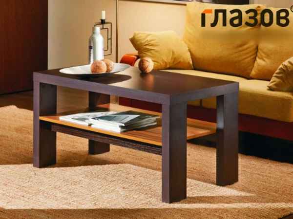 Необычный журнальный стол с полками