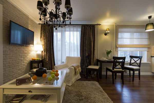 Изумрудная гостиная, ягодная спальня и горчичная кухняРум Тур по перепланировке в сталинке