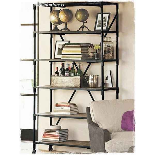 Икеа-Хакеры: бюджетный стеллаж вдоль всей стены в стиле Индастриал