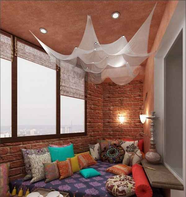 Необычный зал с балконом: дизайн, фото, идеи