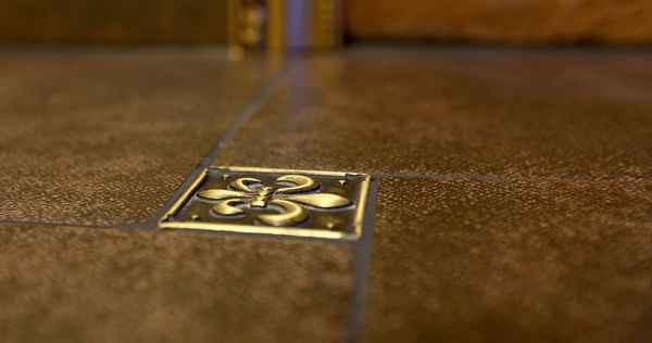 Вставки для плитки Kavarti: простой способ преобразить даже недорогую плитку