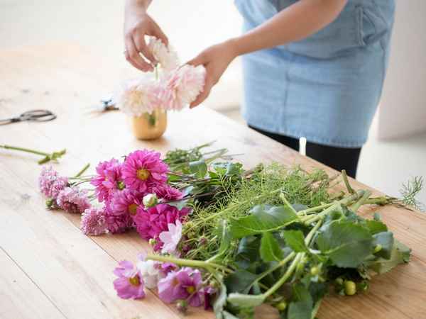 10 советов, как продлить жизнь свежесрезанных цветов