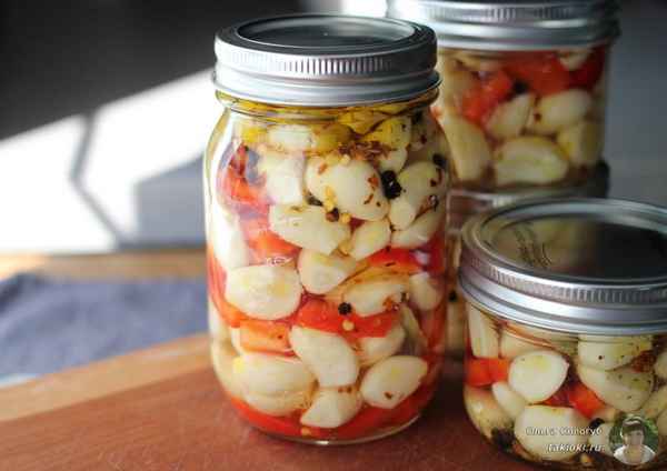 Как замариновать чеснок на зиму зубчиками