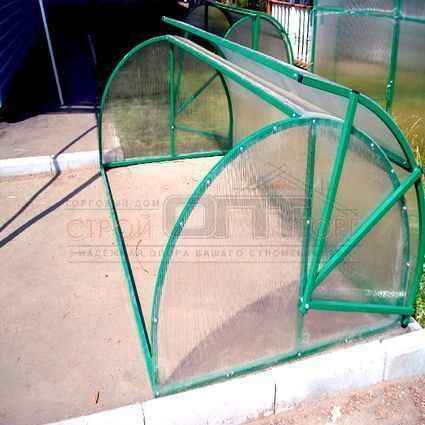 Как выбрать или сделать своими руками парник из поликарбоната?