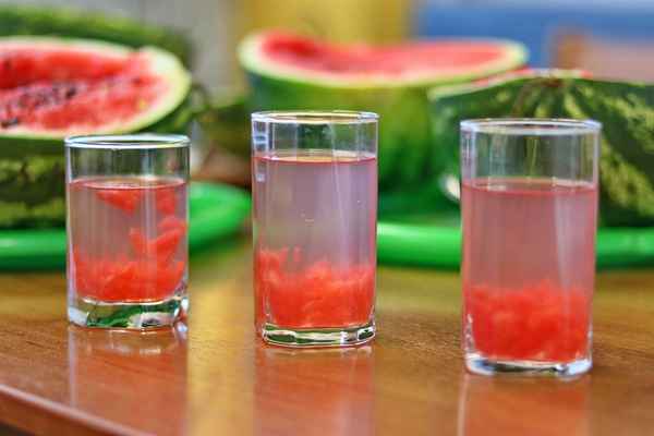 Проверяем арбузы на нитраты в домашних условиях