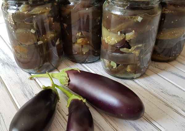 Как вкусно засолить баклажаны на зиму