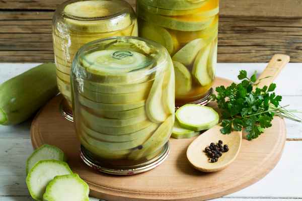 Лучшие рецепты маринованных кабачков на зиму