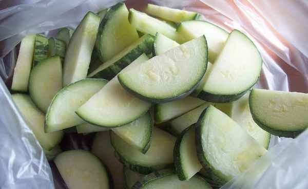 Как заморозить цукини на зиму свежими