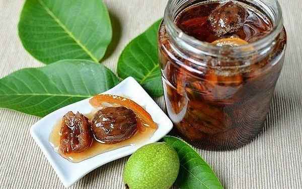 Приготовление варенья из грецких орехов с содой