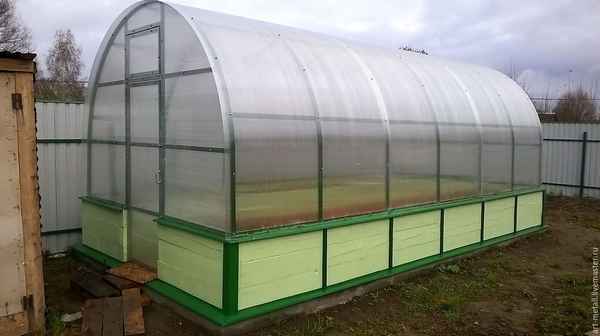 Как сделать светильник для теплицы из поликарбоната?