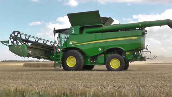 Обзор комбайна «John Deere-S760»
