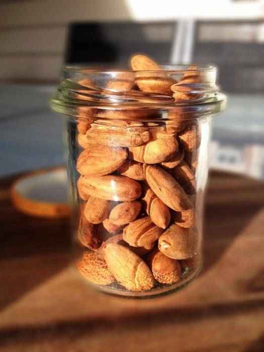 Хранение миндаля в домашних условиях