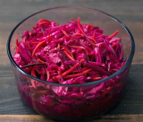 Рецепты квашеной капусты со свёклой